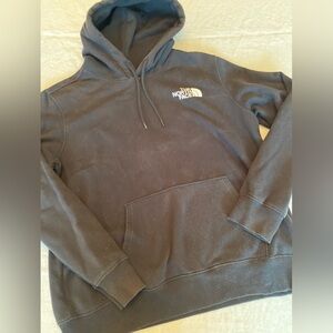 The North Face Men’s Black Crewneck Pullover Sweatshirt